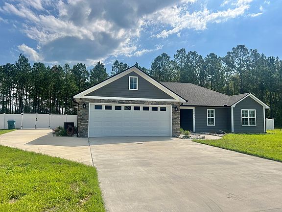 2nd image of 2633 Naples Ln