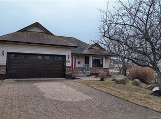 499 Carter Ct, Bathurst, NB E2A4S1