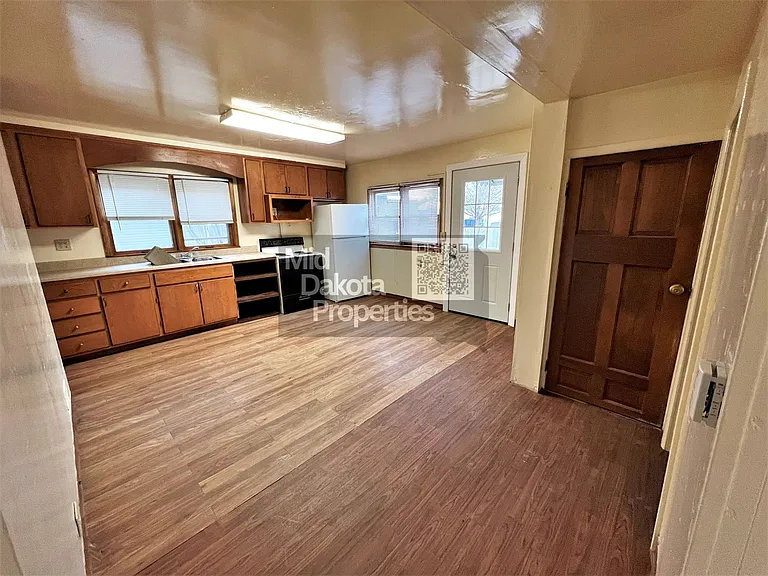414 E 7th Ave — Photo 3