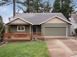 735 SE Forest Glen Rd, Estacada, OR 97023