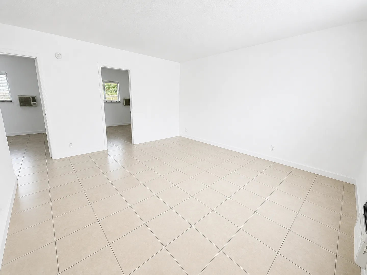 701 SW 14TH Ave — Photo 4