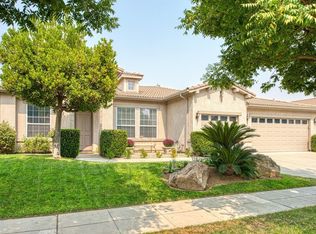 523 Quincy Ave, Clovis, CA 93619