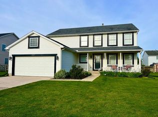 1117 Sandpiper Ln, Bowling Green, OH 43402