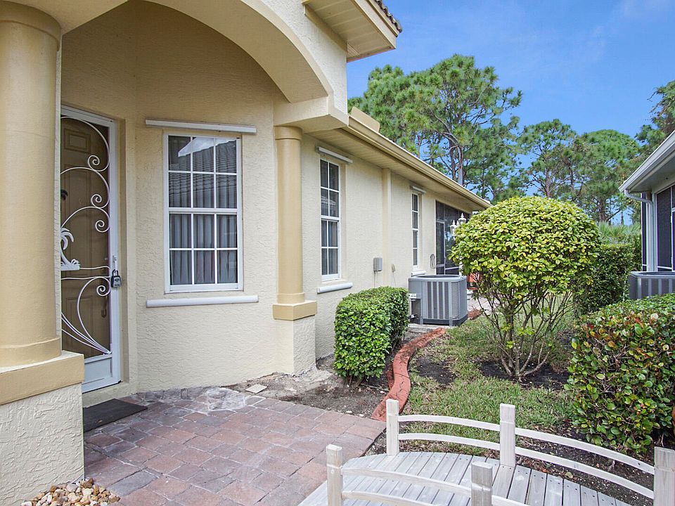 1st image of 861 NW Red Pine Way