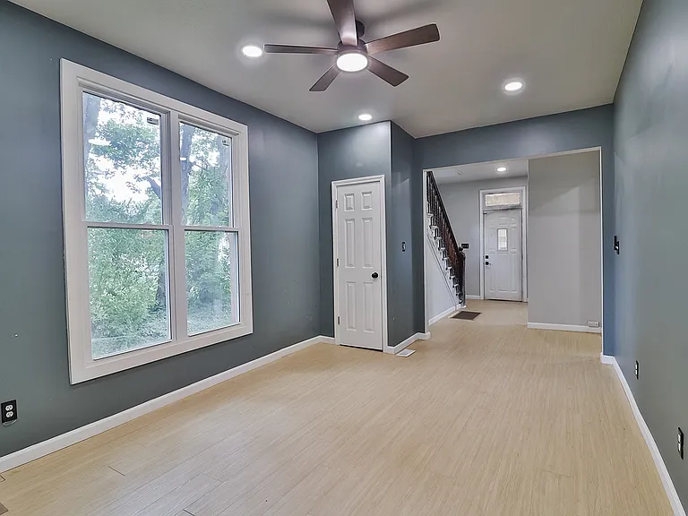 412 W Kibby St — Photo 26