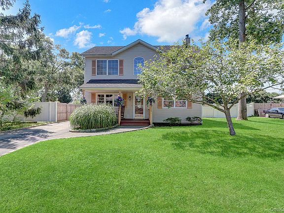 4th image of 18 Aster Avenue