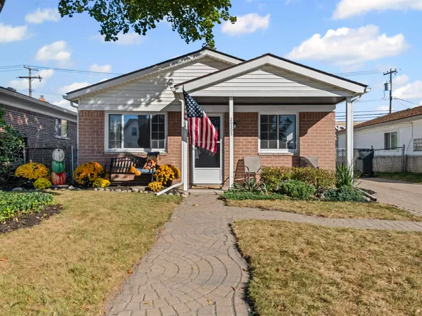 20305 Ellis St, Roseville, MI 48066
