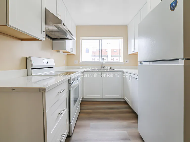 1630 Sutter St #14 — Photo 2