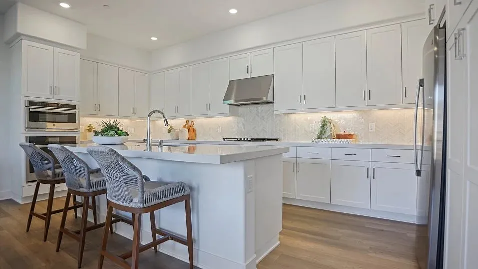 4 bed, 2263 sqft, $1,700 — Photo 2