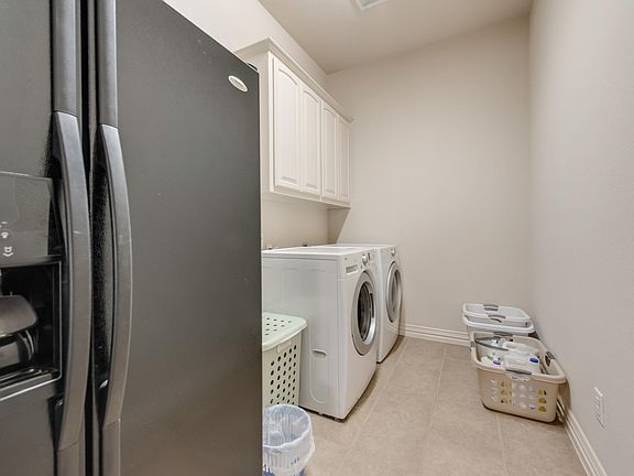 4th image of 2228 Homestead Ln