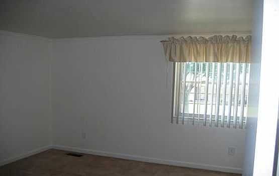 4th image of 43150 Hartwick Dr