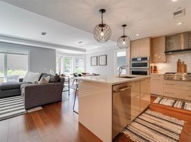 100 Eton Row