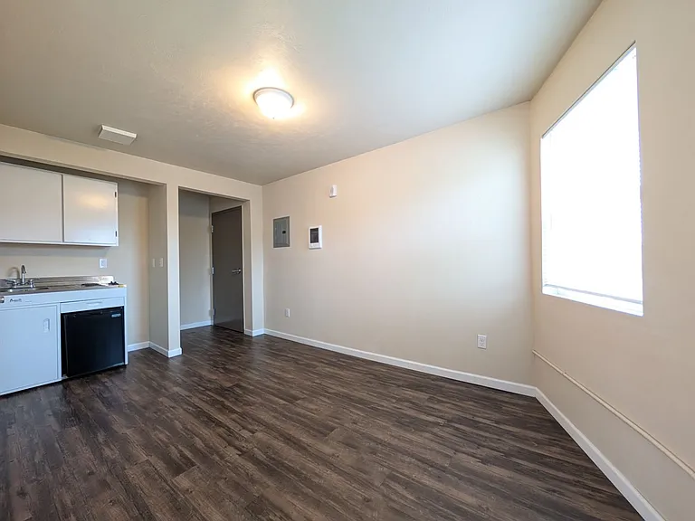 307 Main St #1 — Photo 4