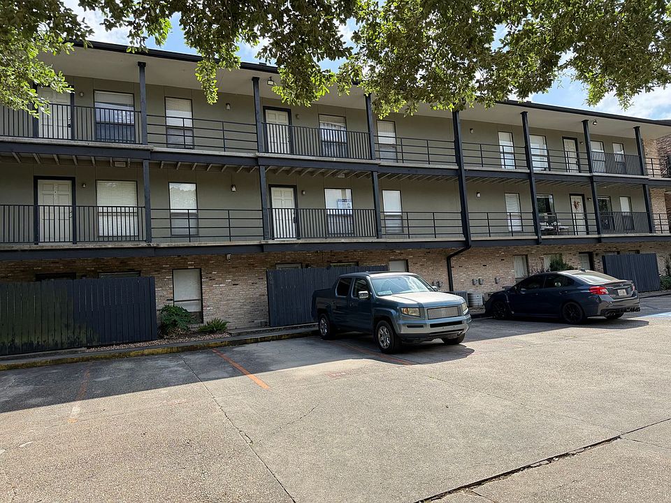 1st image of 701 S College Rd APT 108