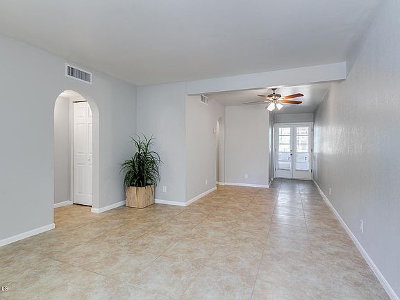 4th image of 1449 E Highland Ave Unit 13
