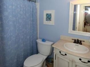 9256 Sprucewood Rd, Burke, VA 22015