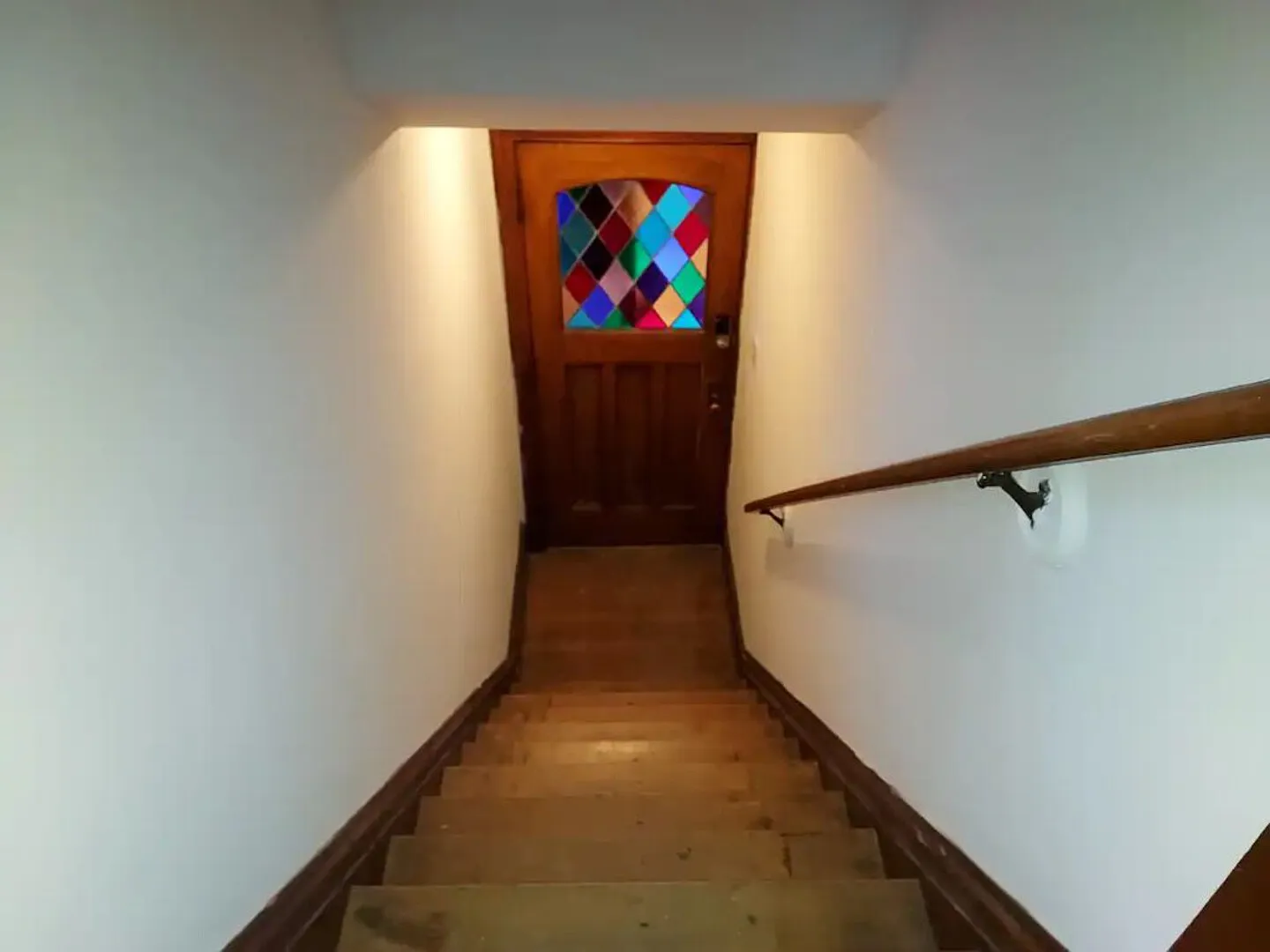 Comfy King Bed | Ideal Location | Pet-Friendly — Photo 2
