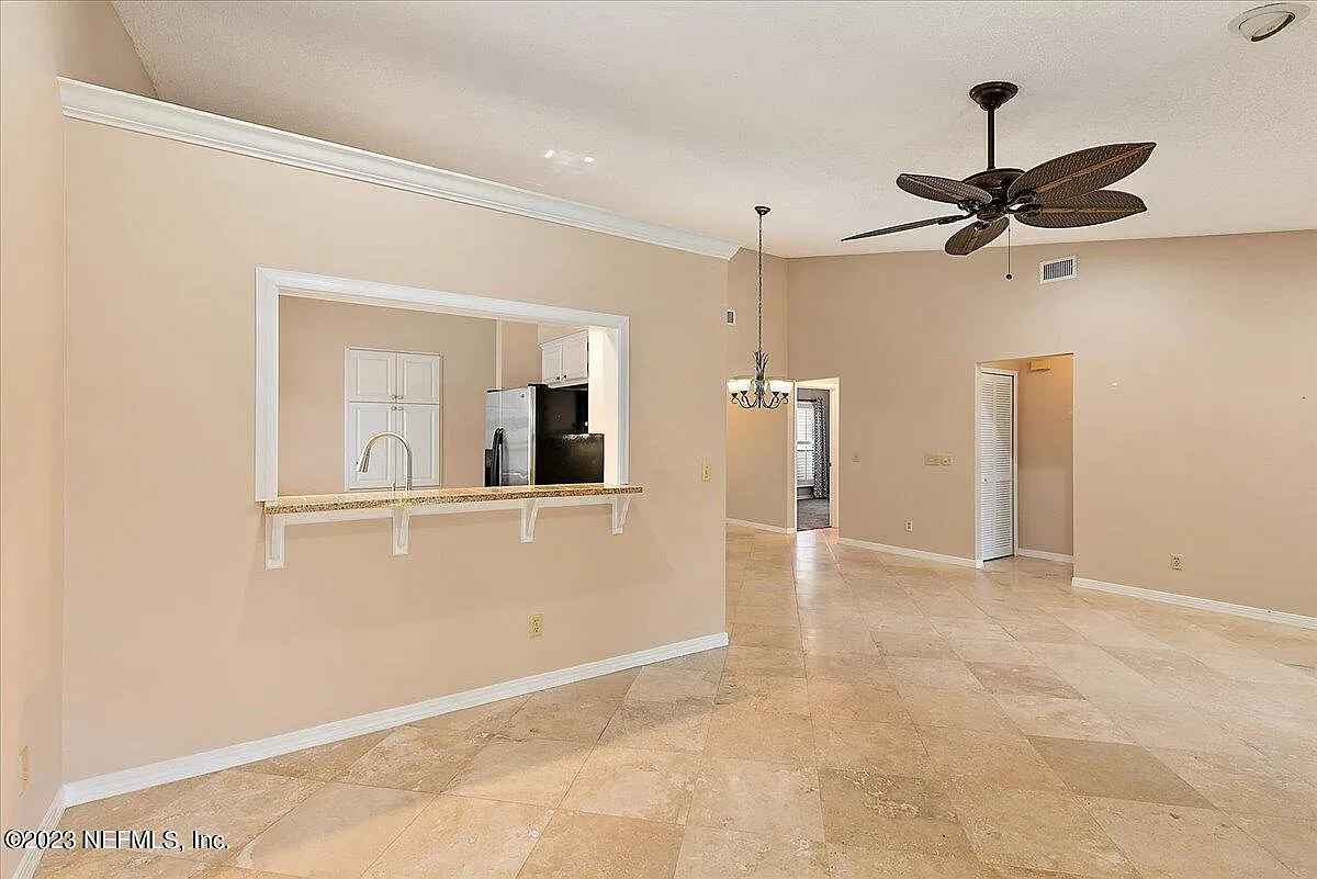 2 bed, 2.0 bath, 1263 sqft, $2,900 — Photo 4