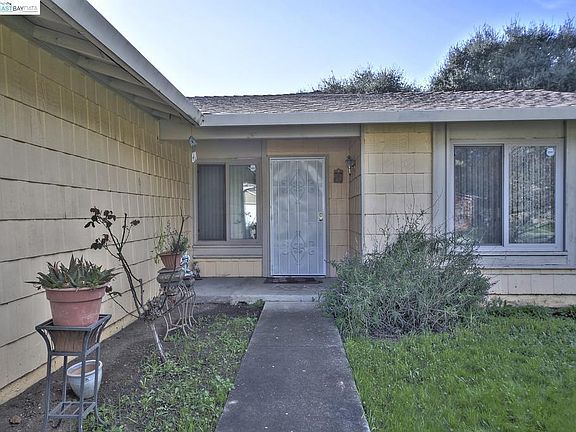 2nd image of 117 Lofas Pl