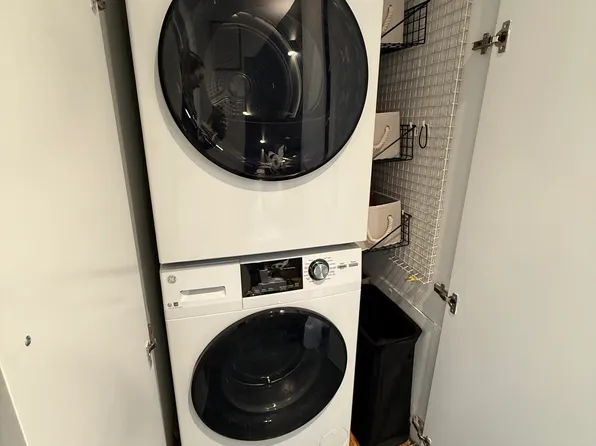 445 West 19th Street image 8 of 9