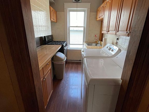 Kitchen work space