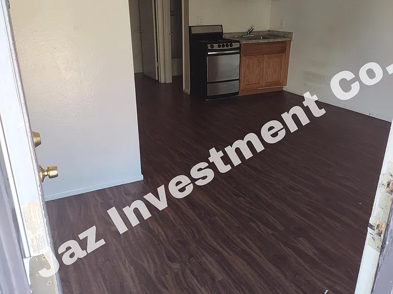 616 N San Marcos Dr #6 — Photo 3