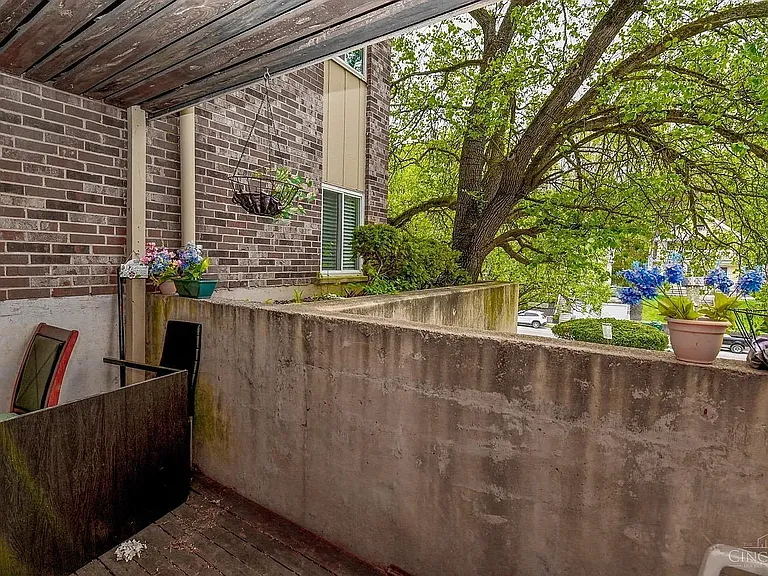 801 Delta Ave #2A — Photo 23