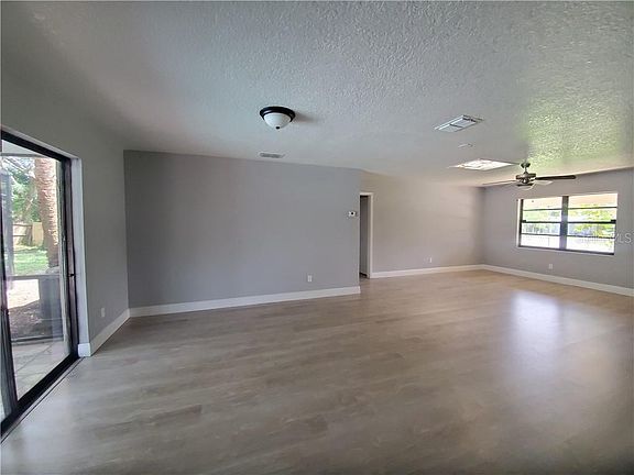 4th image of 1819 Freeport Ct