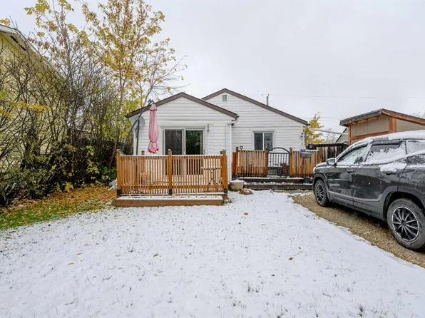 9312 S 104th Ave, Grande Prairie, AB T8V 1C9