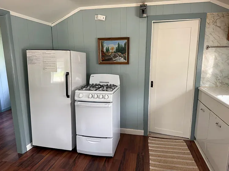 2 bed, $1,200 — Photo 2
