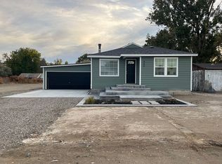 400 Iowa St, Grand View, ID 83624