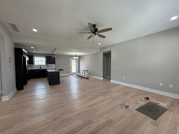 4th image of 860 Denali Dr