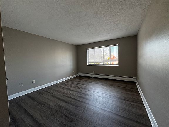 4th image of 200 Mountain Ave #59