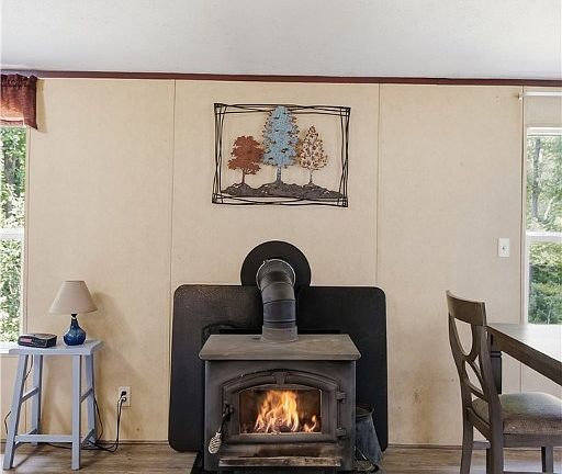 4th image of 682 Piney Mountain Ln