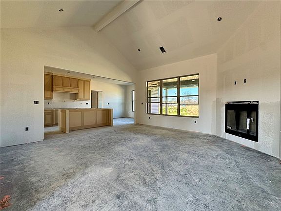 2nd image of 2104 Taylor Orchard Rd