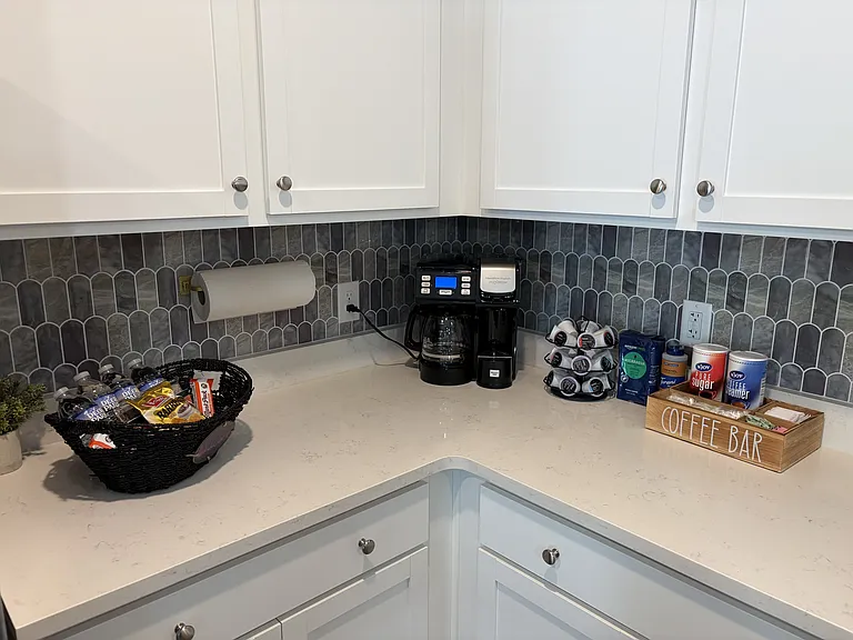 555 Gahagan Rd — Photo 5