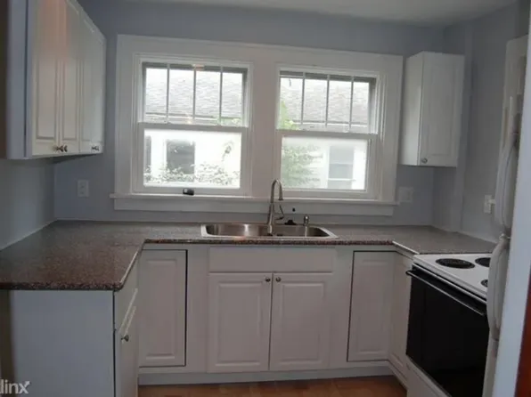 825 Sylvan Ave #825SYL, Ann Arbor, MI 48104