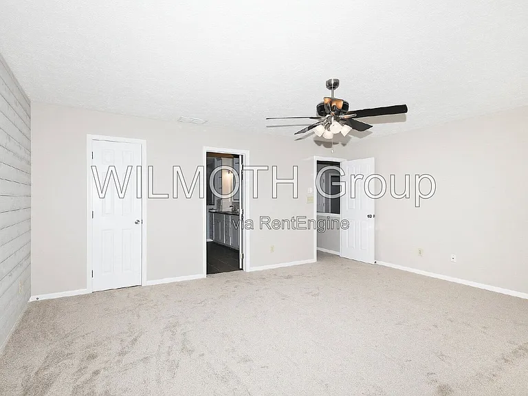 9224 Oak Knoll Ln — Photo 11