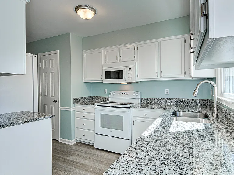 4711 Eagle Rock Rd — Photo 5