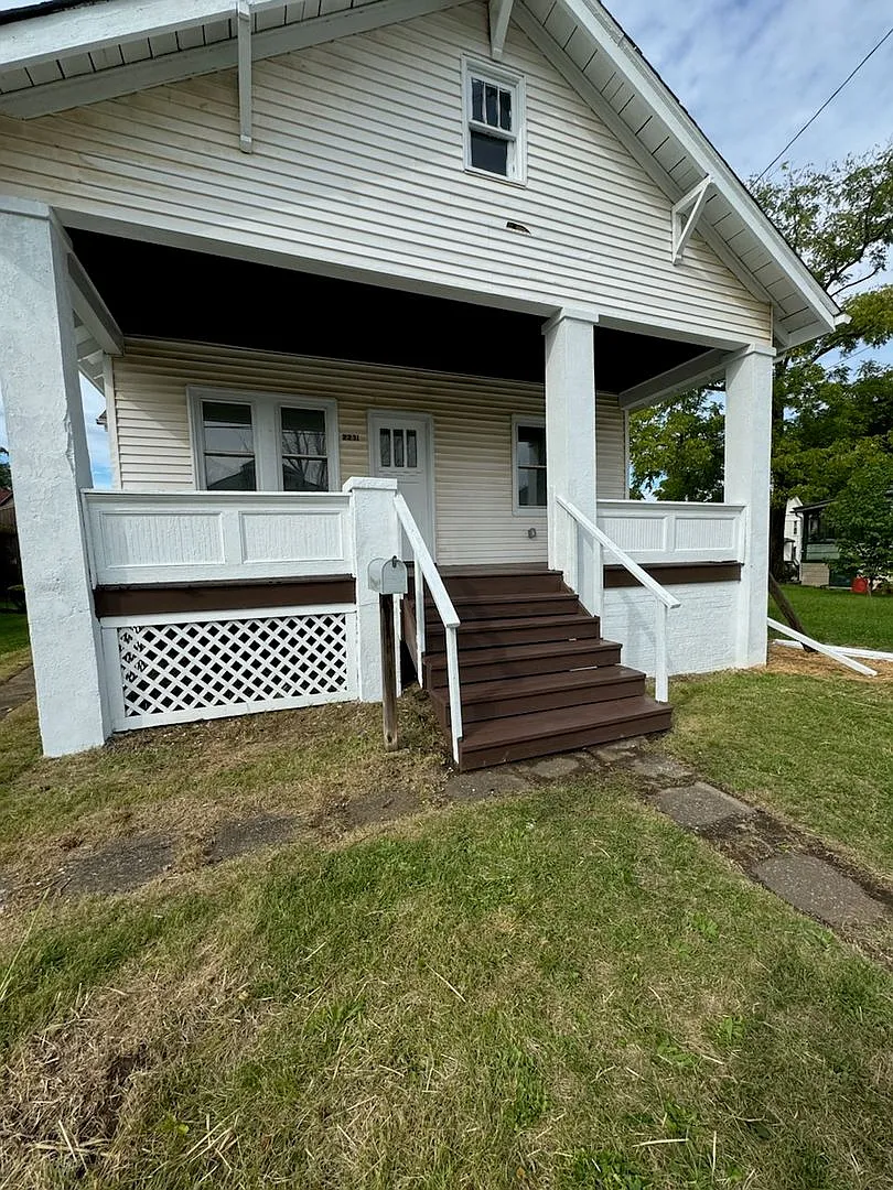 Charming 2BR Home in Pittsburgh, Section 8 Considered!! — Photo 2