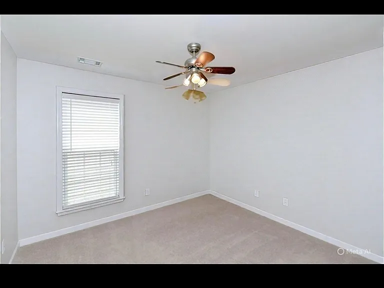 257 Balaban Cir — Photo 10