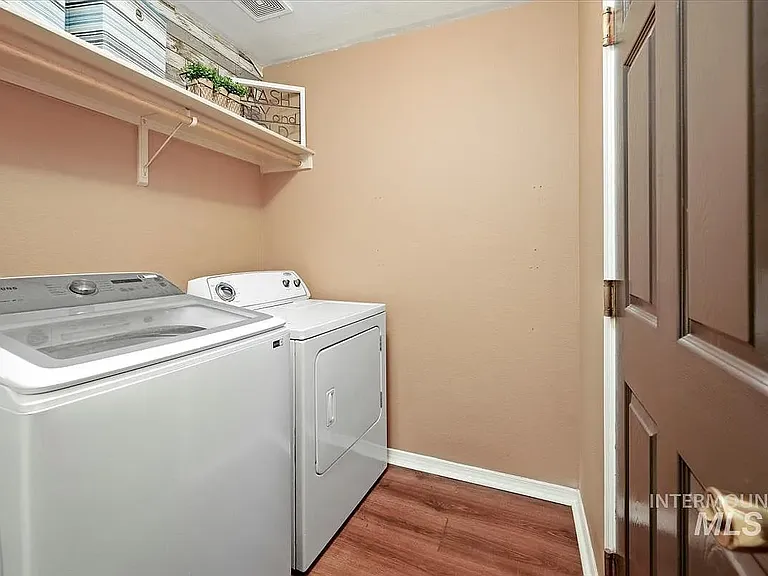1916 W Havenwood Ave — Photo 16
