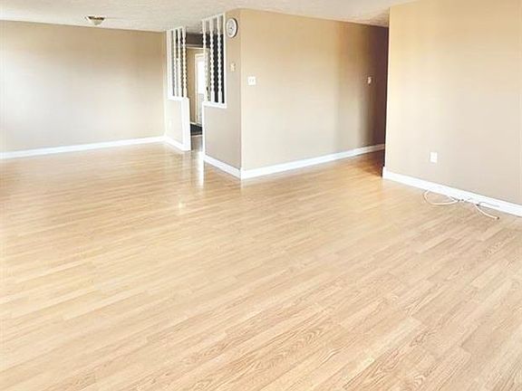 4th image of 31 Forest Drive