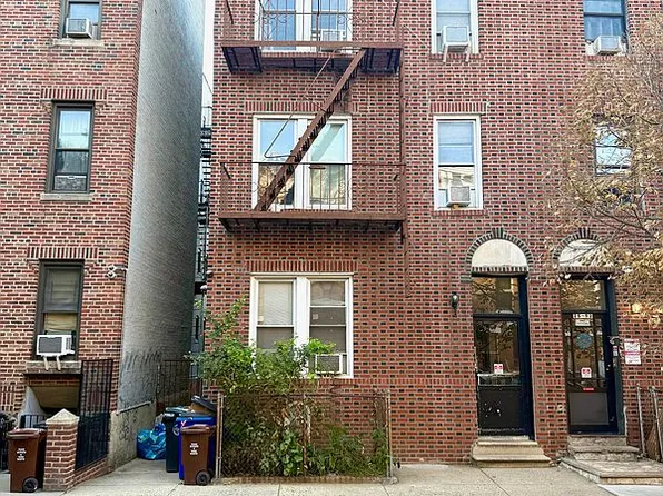 2554 35th St, Astoria, NY 11103