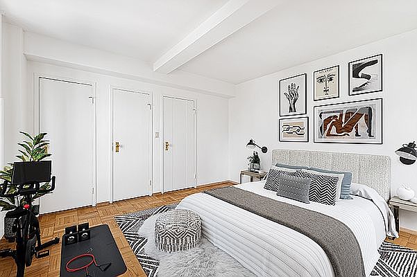 1st image of 526 E 20th St APT 6A