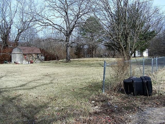 2nd image of 193 Cherry St