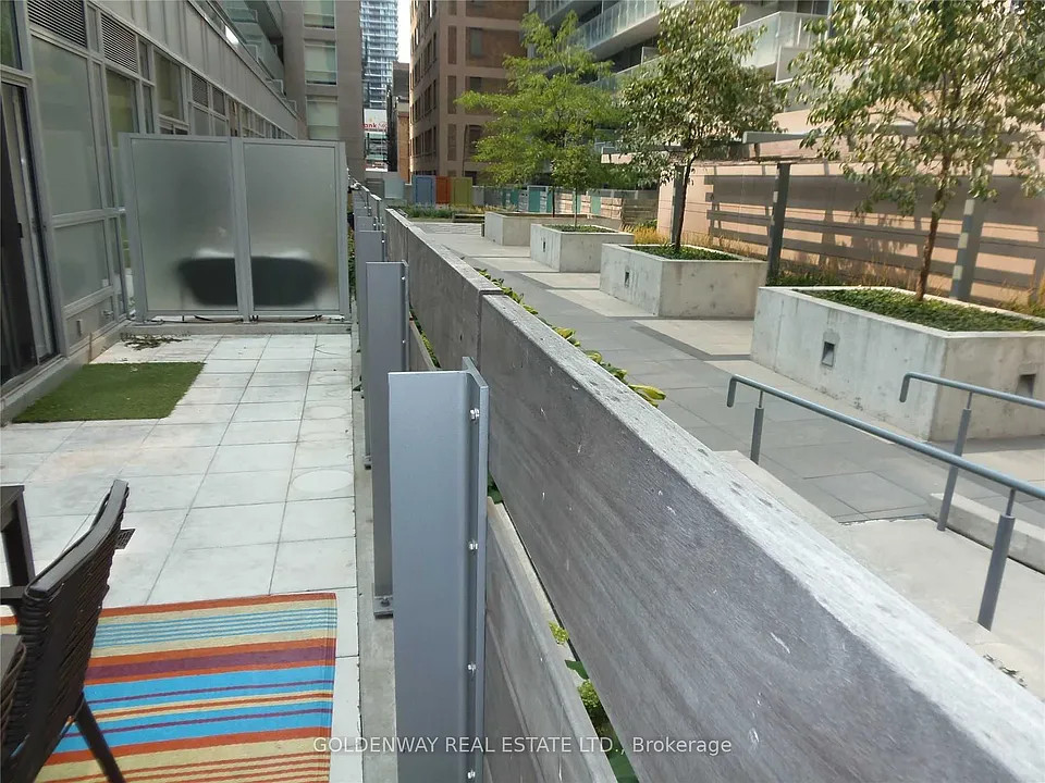 30 Nelson St #213