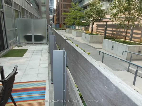30 Nelson St, Toronto, ON
