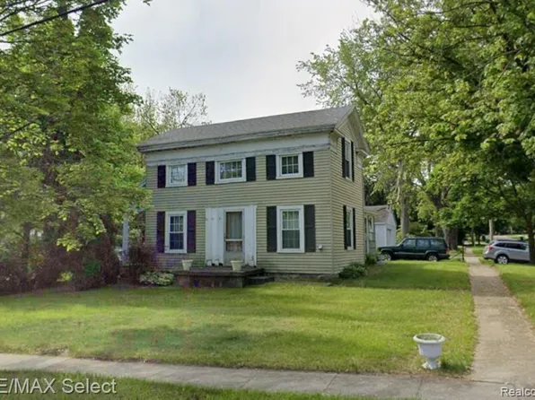227 Emily St, Flushing, MI 48433