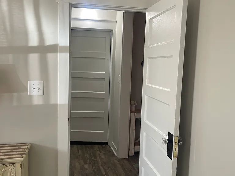 212 Judd St — Photo 42